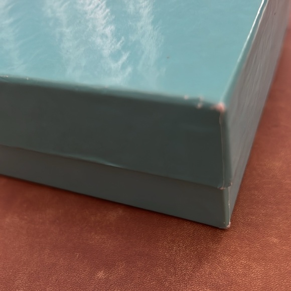 Tiffany & Co. gift box with dust bag and care card - Picture 4 of 6